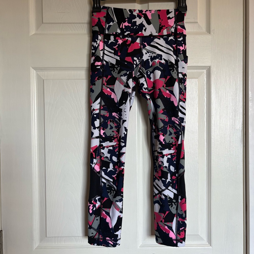 Lululemon run inspire crop